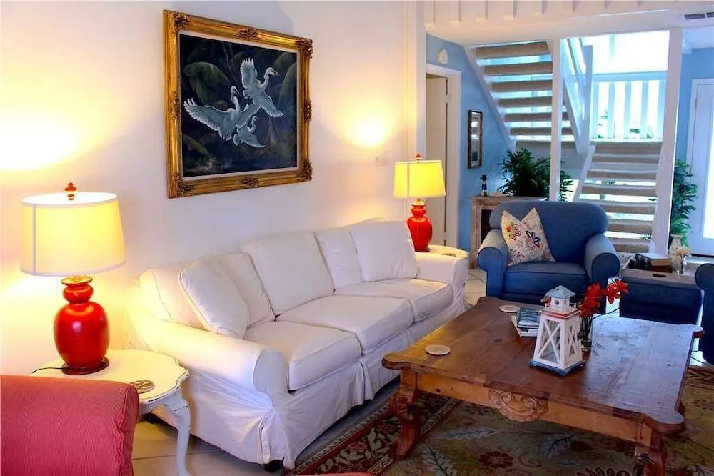 418 Linkside Drive 4 Bedroom Home by RedAwning