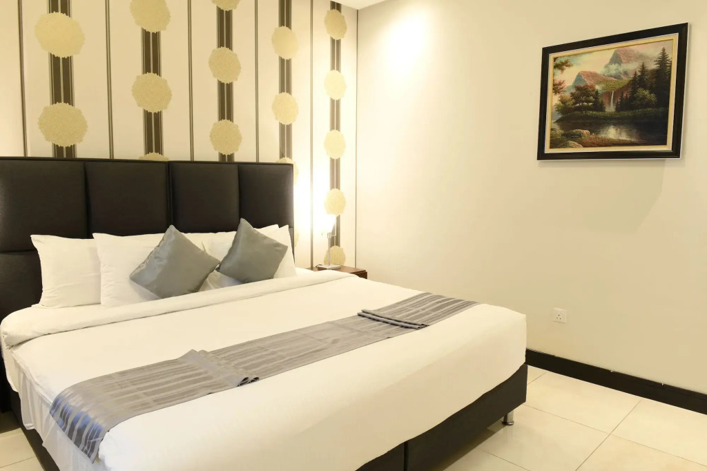 Loumage S Suites and Spa