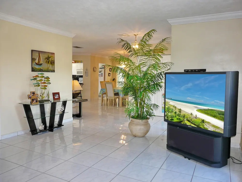 Pet-friendly home with pool and dock with gulf access