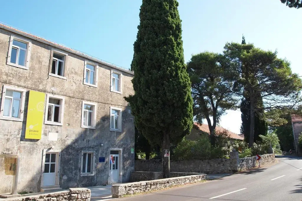 Phara Hostel
