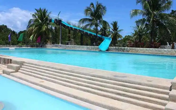 Tres Sophias Resort and Restaurant