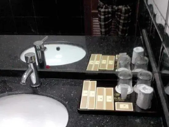 Tianhe Hotel (Wenshan Qihua Square Branch)
