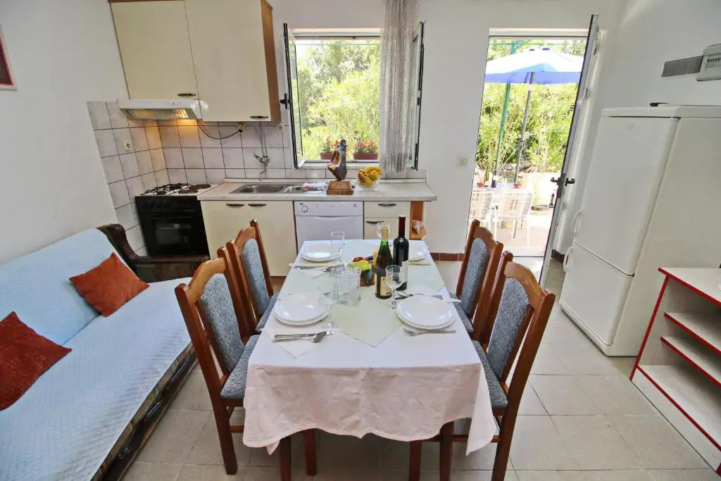 Apartments Neven