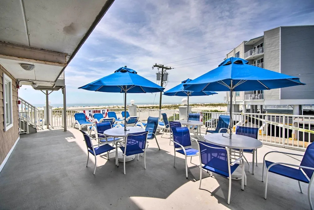 Walk to Wildwood Beach: Oceanfront Condo w/ View