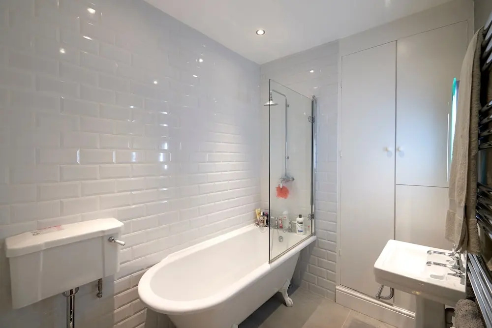 Modern 3 Bedroom House With Garden in Peckham