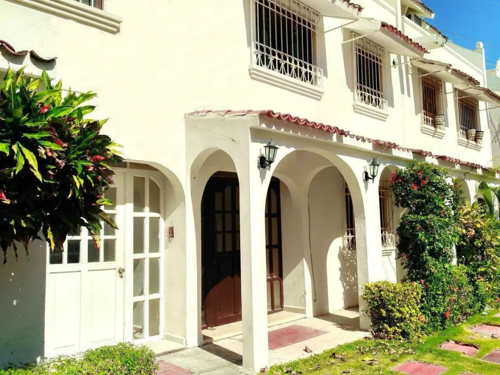 Casa Blanca Boutique & Organic