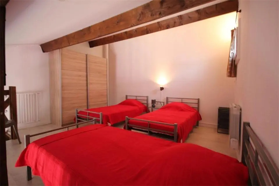 villa 5 couchages terrasse ombragée parking dans résidence sécurisée avec piscine commune à 400m de la mer LRJP65