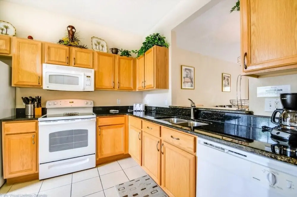 734lam 3 Bedroom Townhouse