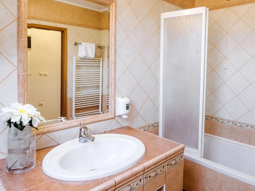 Rooms Reaktiv