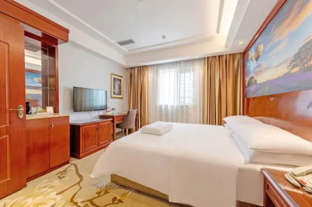 Vienna Hotel (Zhongshan Sanjiao)