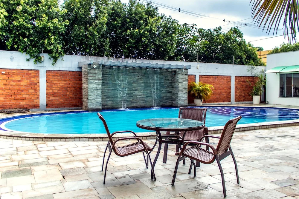 Delcas Hotel