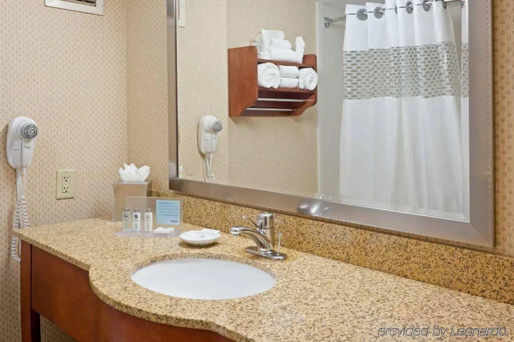 Hampton Inn Boston Logan Airport