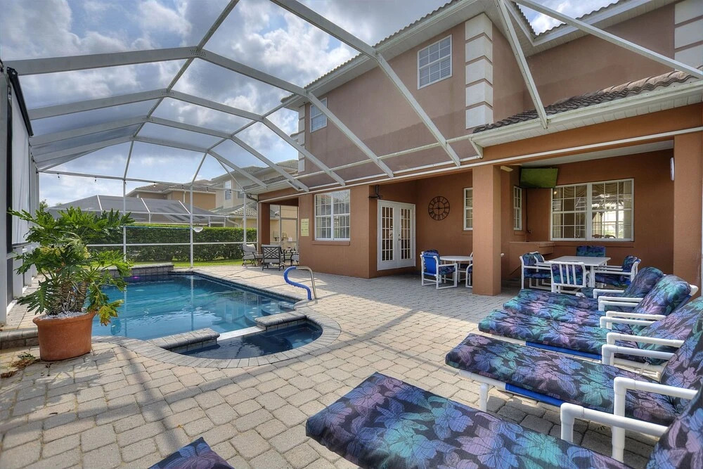 Sunset Corner Retreat by Shine Villas