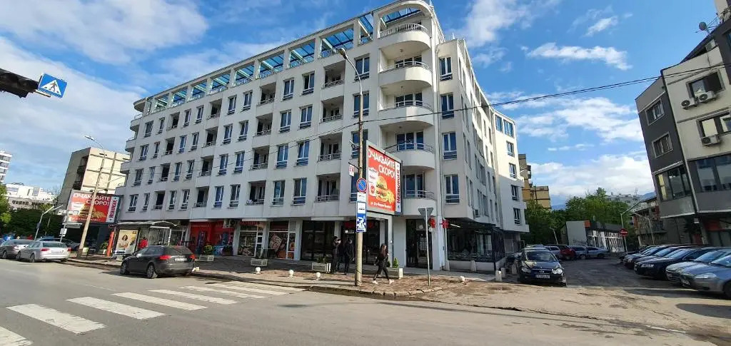 Colonel apartment 959