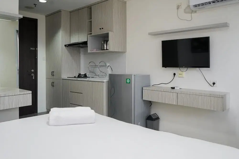 Comfortable and Simply Studio at Bintaro Icon Apartment