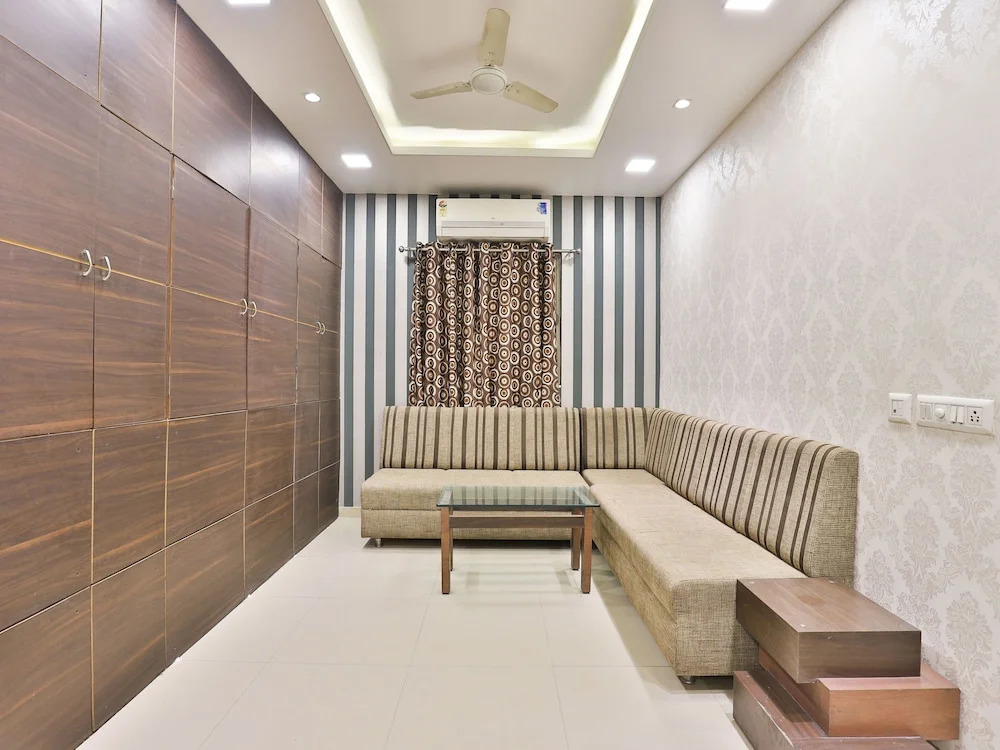 OYO 6684 Hotel Park Sangam