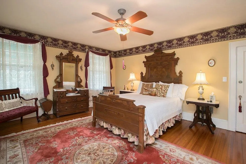 Magnolia Inn B&B