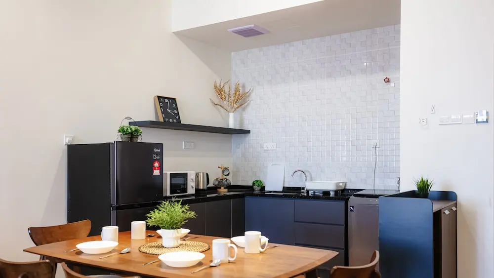 The Quartz Residence By I Housing