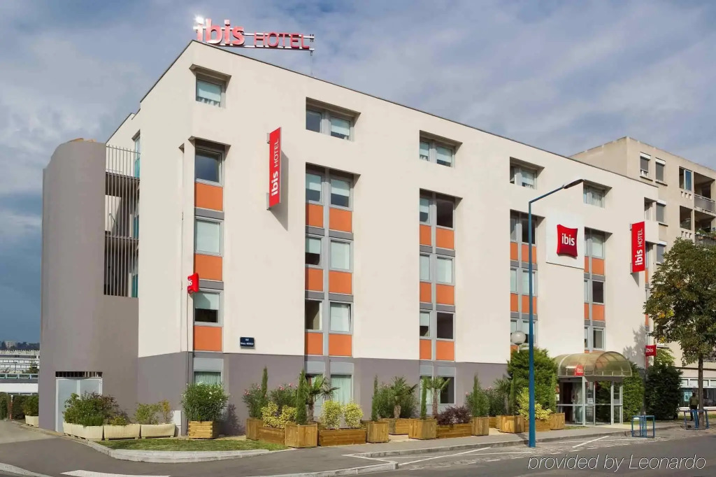 ibis Лион Gerland Rue Mérieux