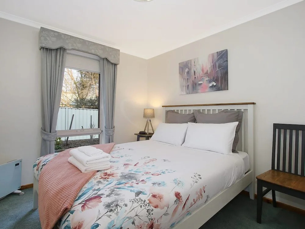 Abbey Rose - Bright, VIC