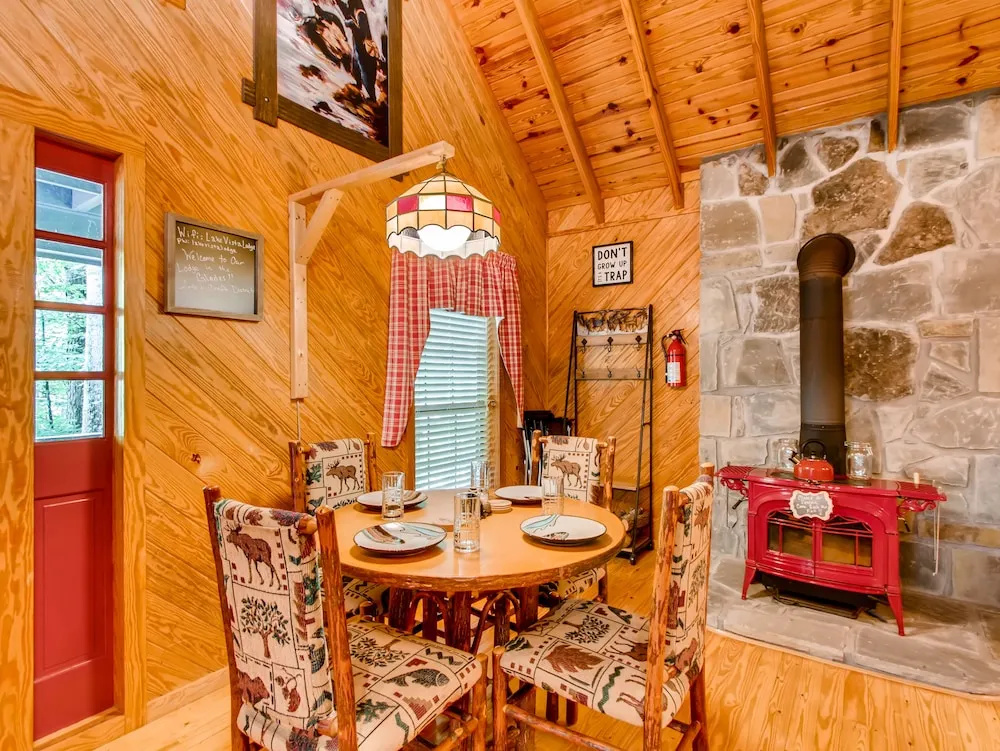 Lake Vista Lodge #248 by Aunt Bug's Cabin Rentals