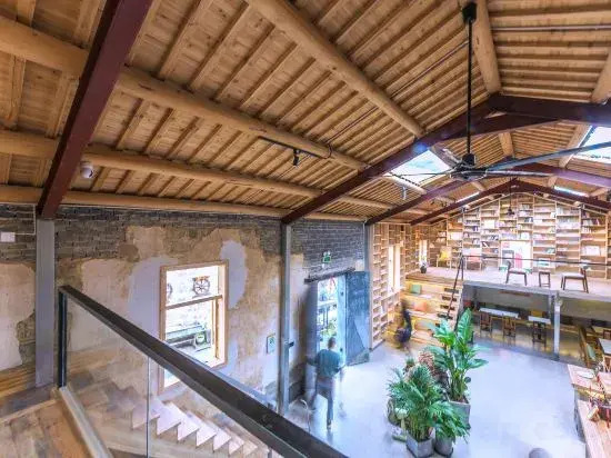 Liuzhu Dongyuan Boutique Hostel