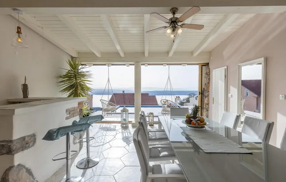 Amazing Home in Dramalj With Wifi, 2 Bedrooms and Outdoor Swimming Pool