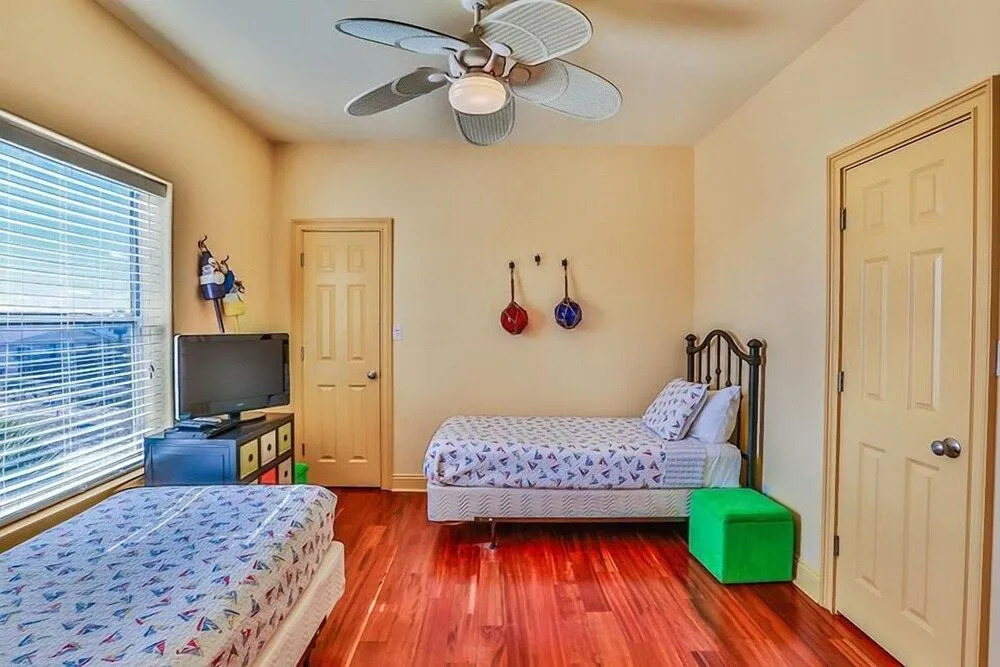 LILLY PAD 3 Bedroom Holiday Home by Five Star Properties