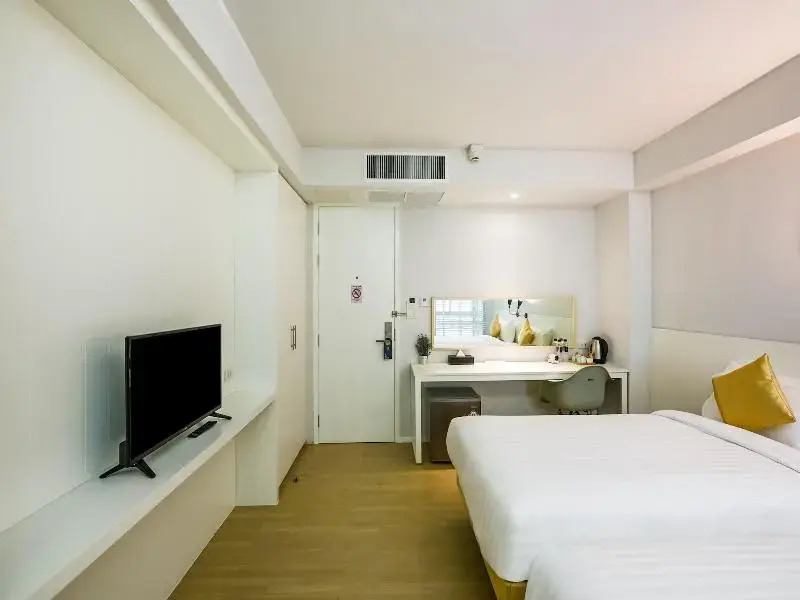 Kitzio House Hotel Huai Kwang