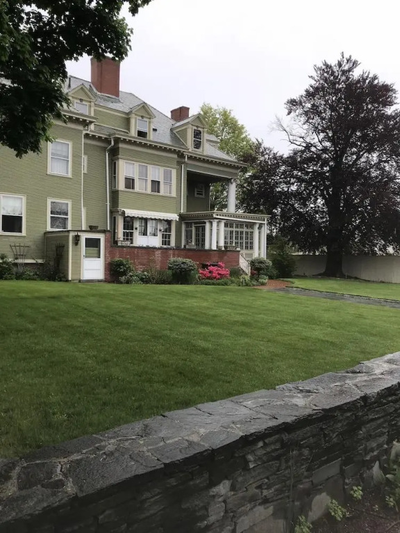 Edgewood Manor