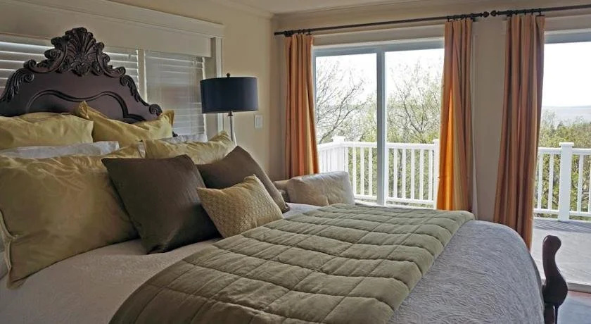 The Doctor's House Inn & Spa