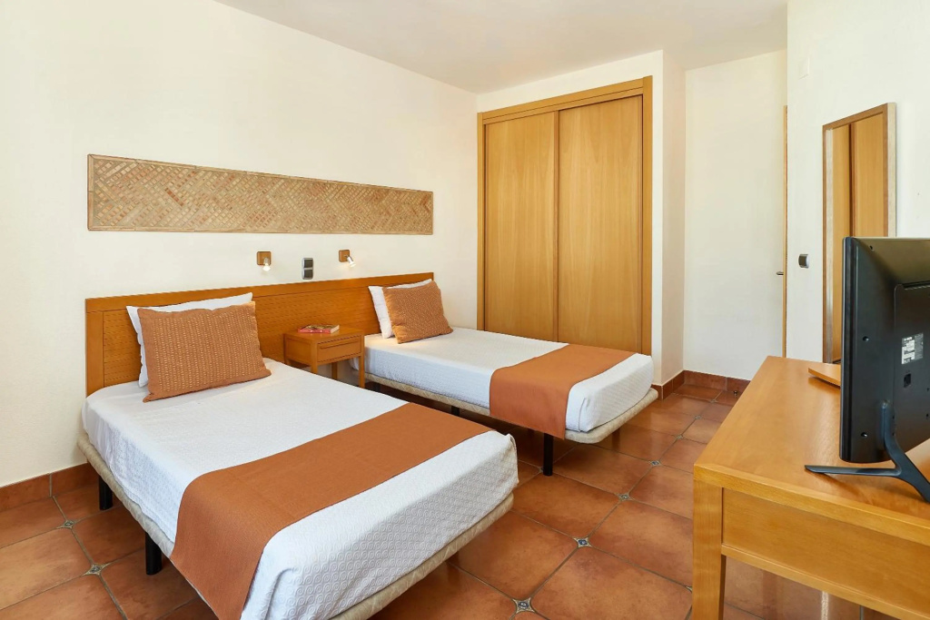 Oceanus Aparthotel