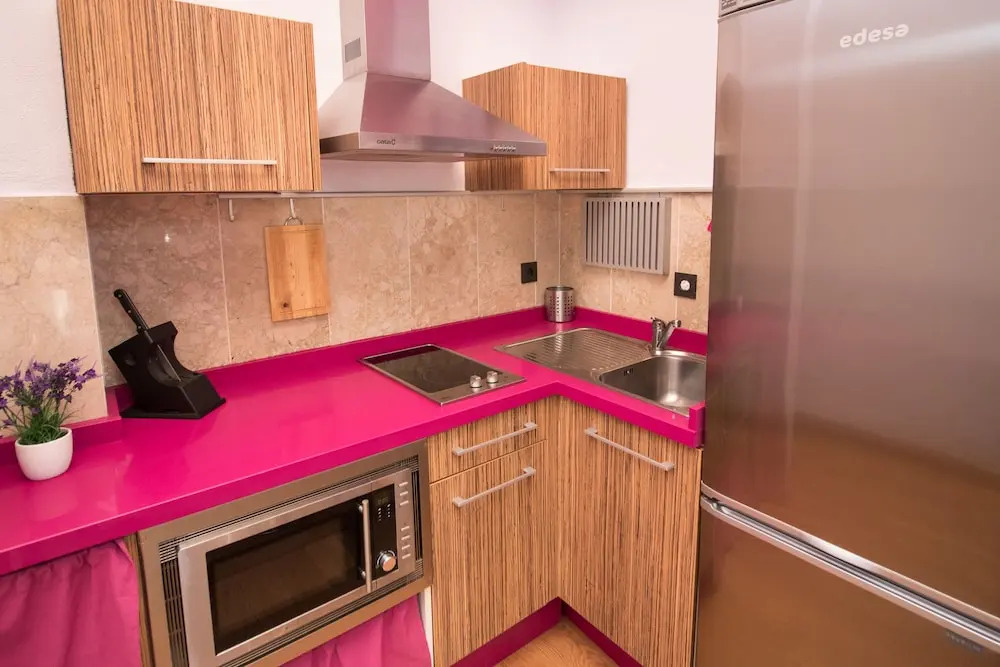 Amazing Modern Studio by La Recepcion