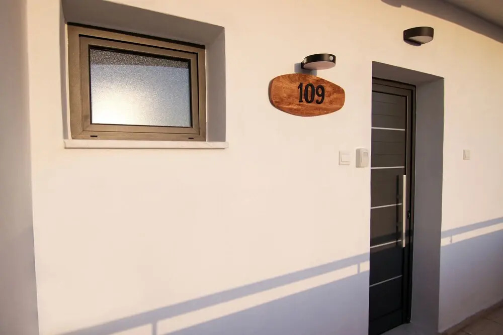 Phaedrus Living: Seaside Luxury Flat Athina 109