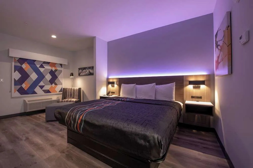 Express Inn & Suites