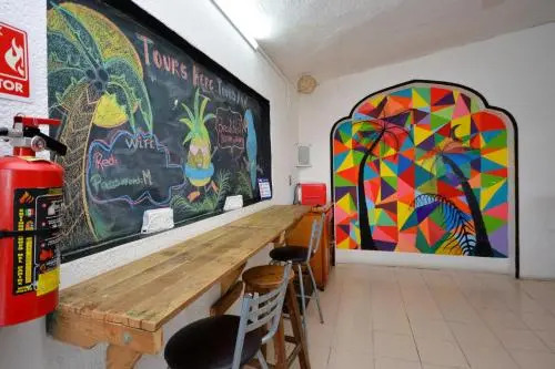 Hostel 6-15