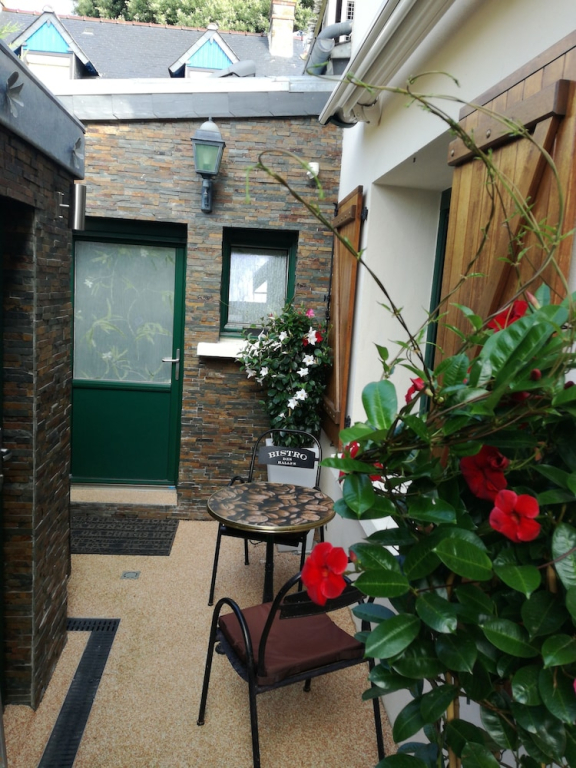 Saint-Malo the Colonial Furnished in Short Duration