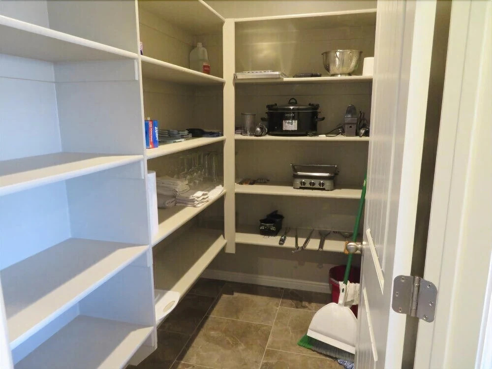 Steven Greenhagen - 3 Br Home