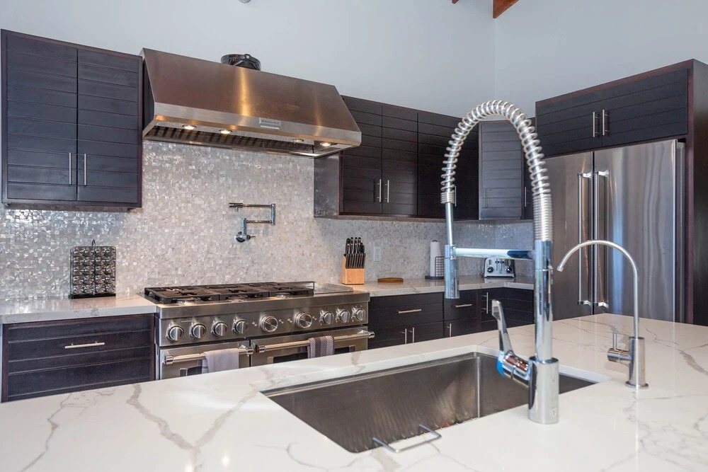 Ocean Pearl 4 Bedroom Home by RedAwning
