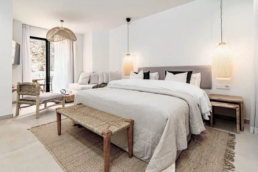 A3- Seaclub Suites by Roomservices