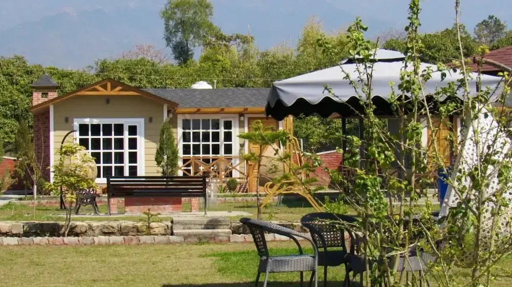 Jolly Retreat