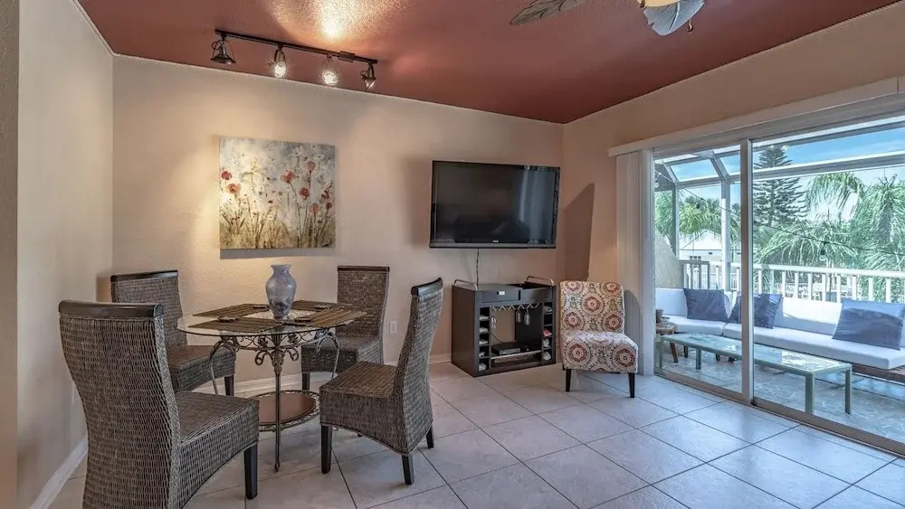 Relaxing Townhome By Lemon Bay, Minutes To Beach 2 Bedroom Townhouse
