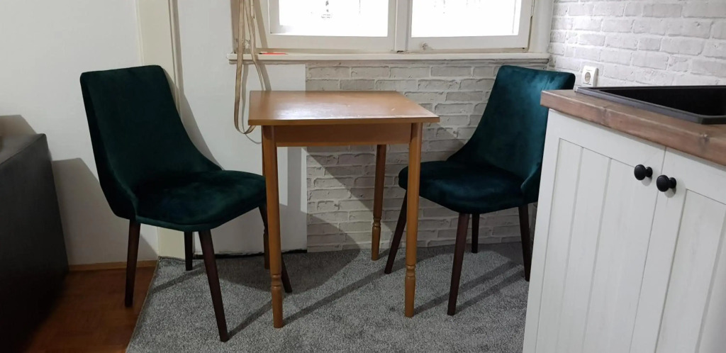 Sophie's Emerald Studio