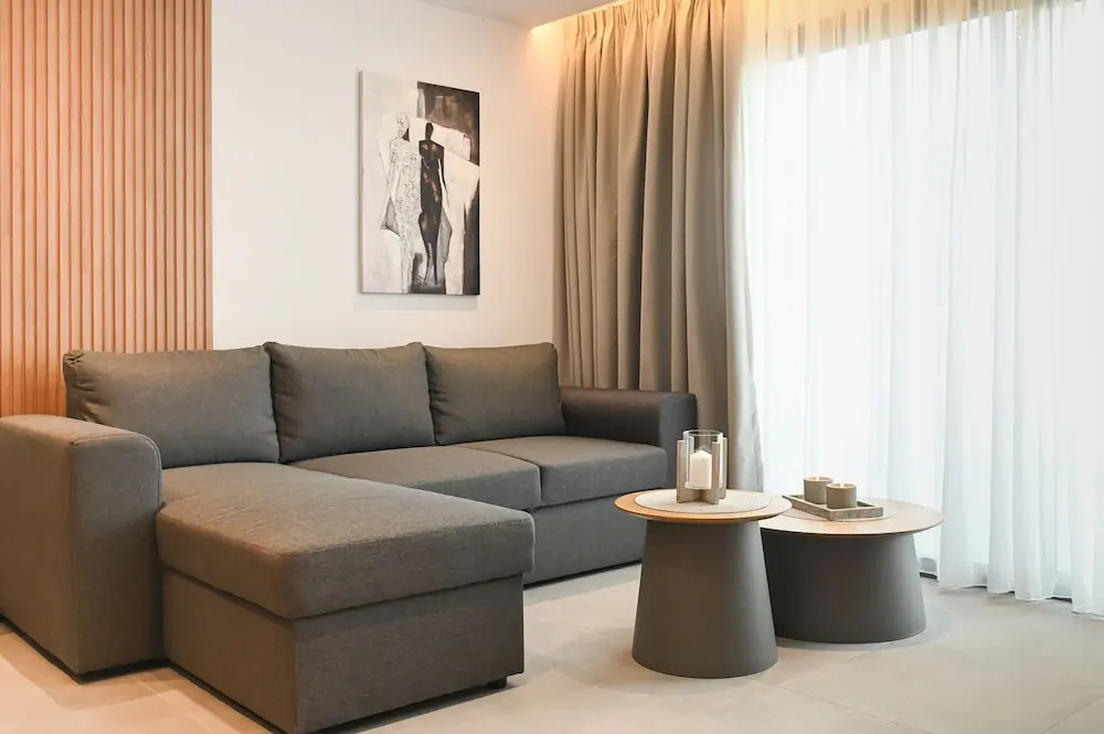 MGK Complex Suite Private Pool Ground Floor