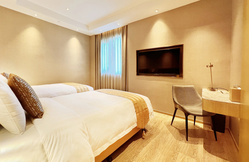 Grand Dragon Hotel