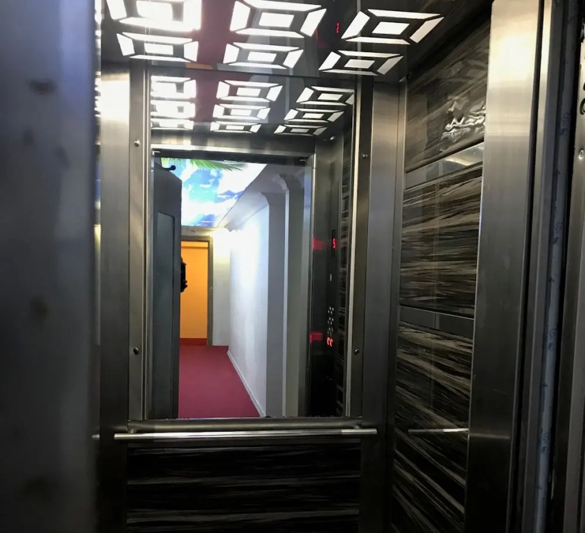 Safir Hotel