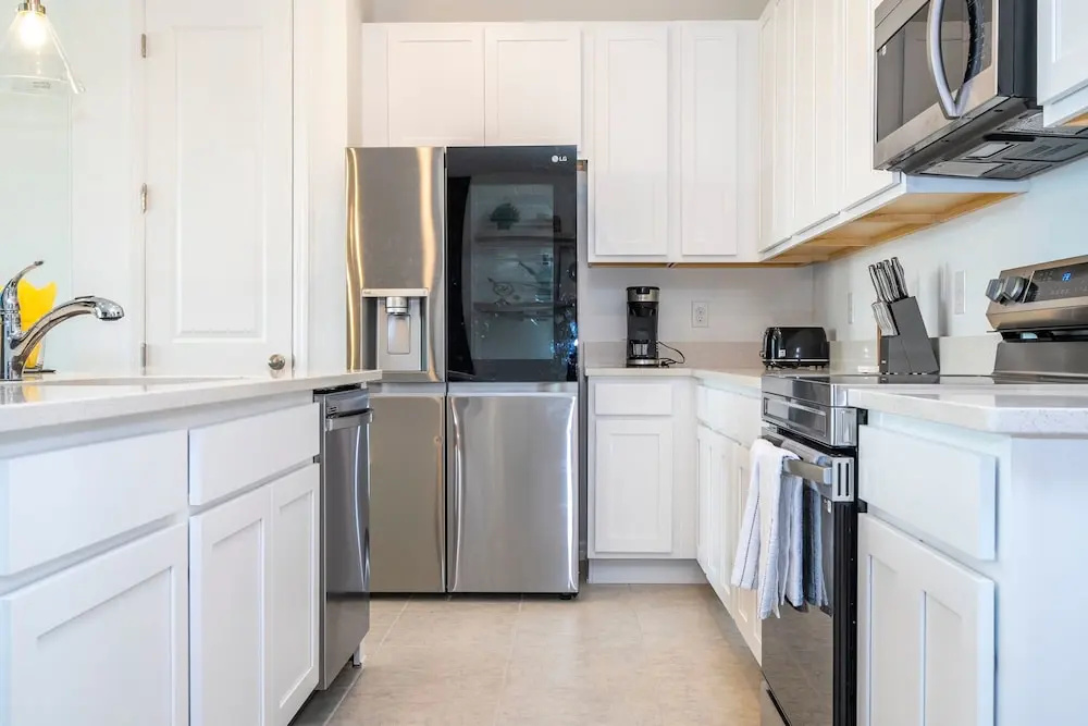 Charming 3Bd Close to Disney Festival 638