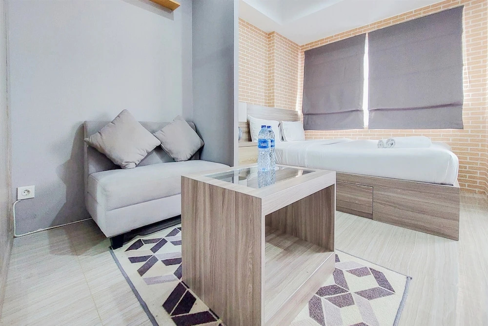 Warm And Simply Look Studio Room Apartment Urban Heights Residences