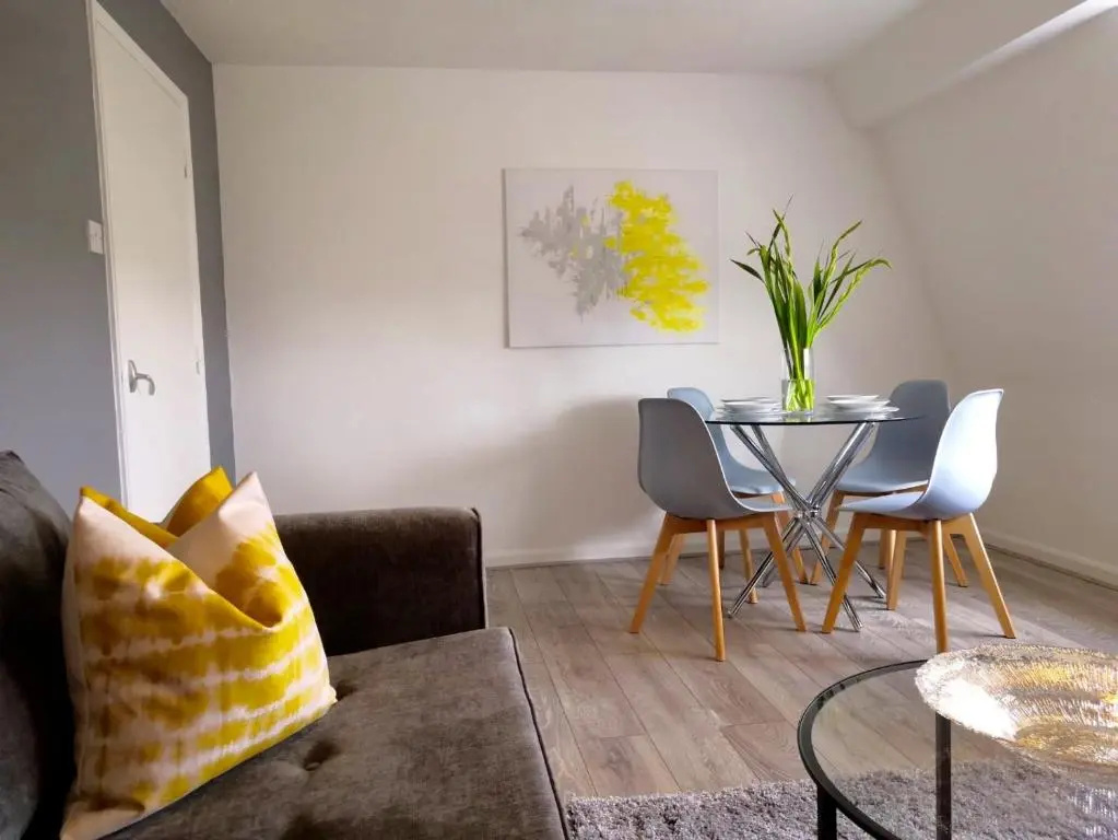 Manor Suite Apt 2 Bed Apt Central Headington close to Oxford Hospitals
