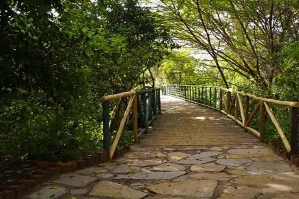 PrideInn Mara Camp & Cottages